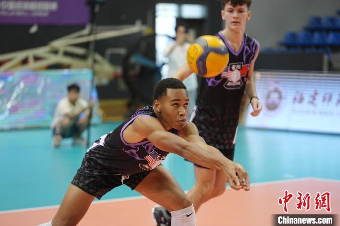 中新社福州报道：中美排球友谊赛在福州开幕，