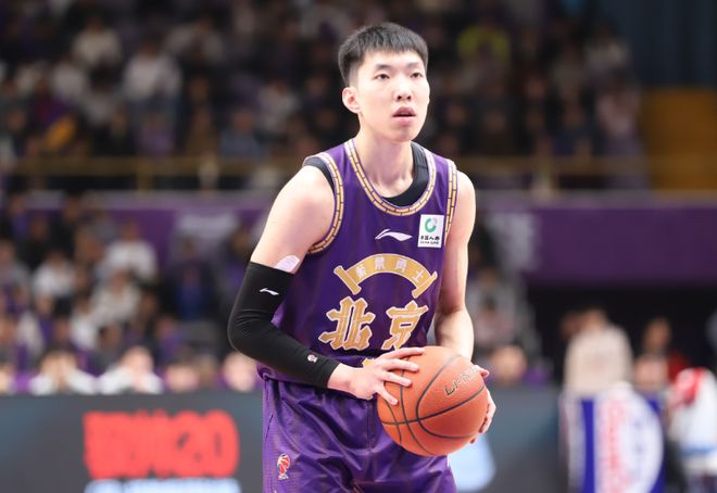 北控三将合力掀翻天津 廖三宁里勒双20助北控终