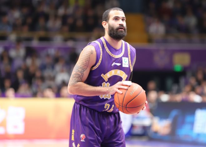 北控三将合力掀翻天津 廖三宁里勒双20助北控终