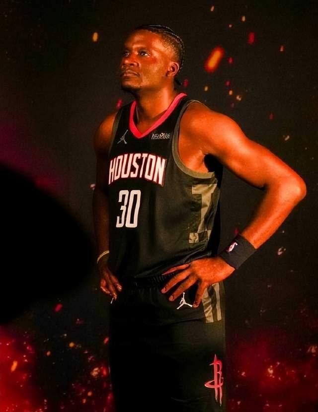 火箭主场力克猛龙稳居西部前四 范乔丹复出助阵