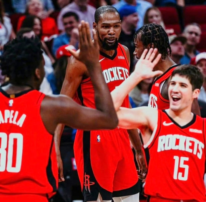 火箭队锁定季后赛席位 伤病隐患成季后赛最大隐