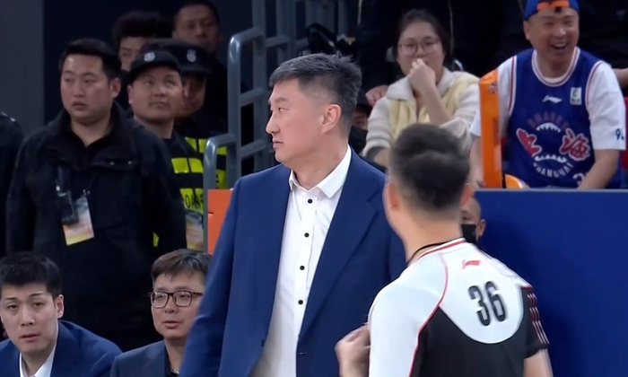 CBA常规赛第36轮激战：上海力克宁波稳居榜首，广