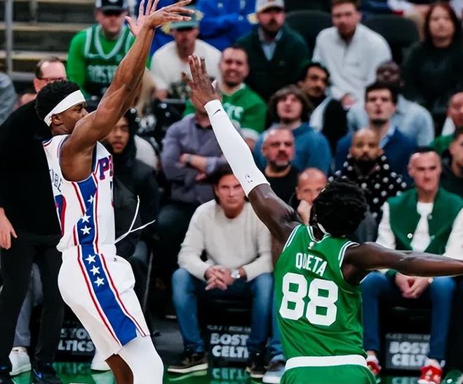 76人爆冷逆转凯尔特人 系列赛1-1平局悬念再起